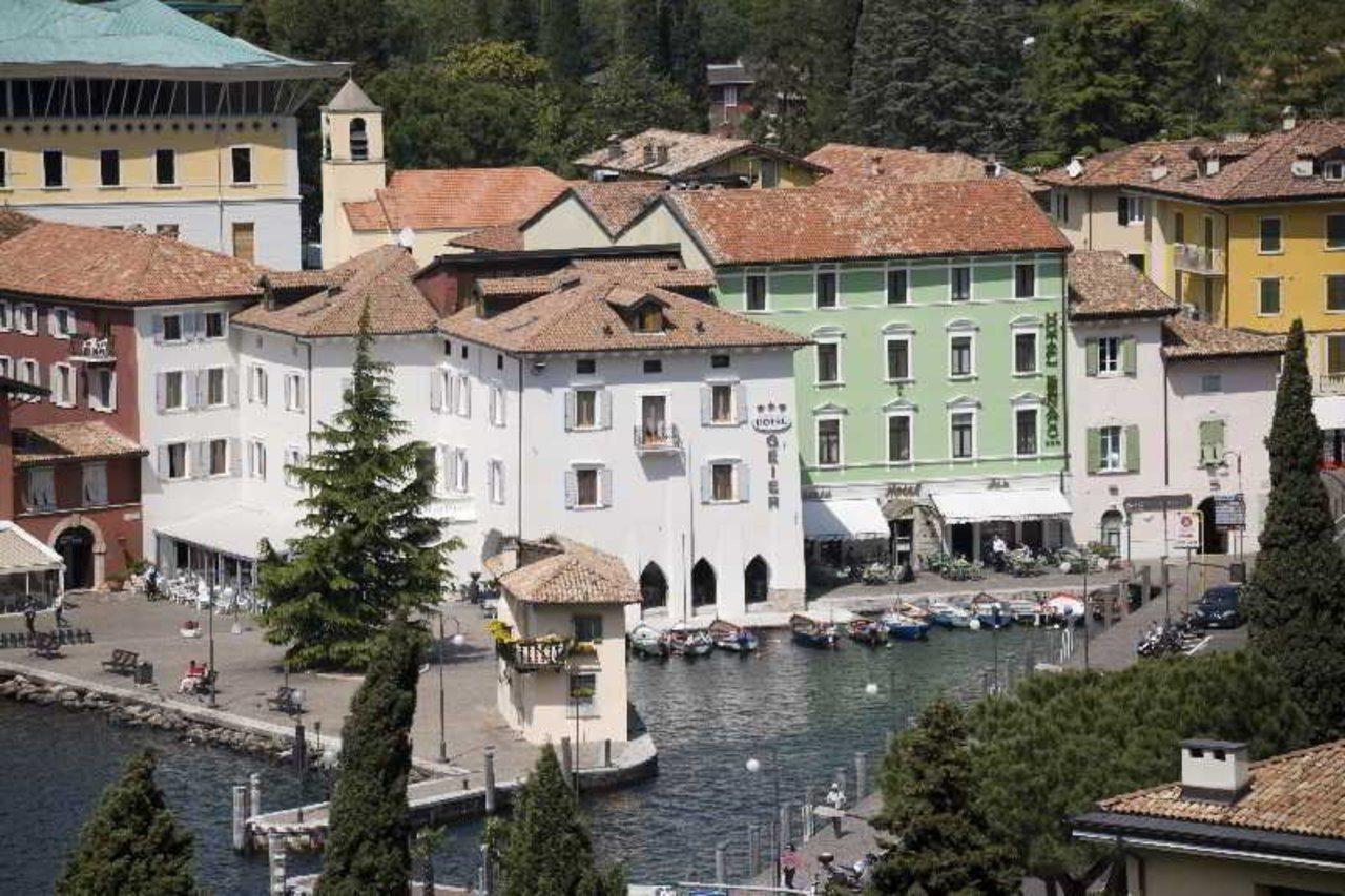 Hotel Geier Torbole Sul Garda Esterno foto